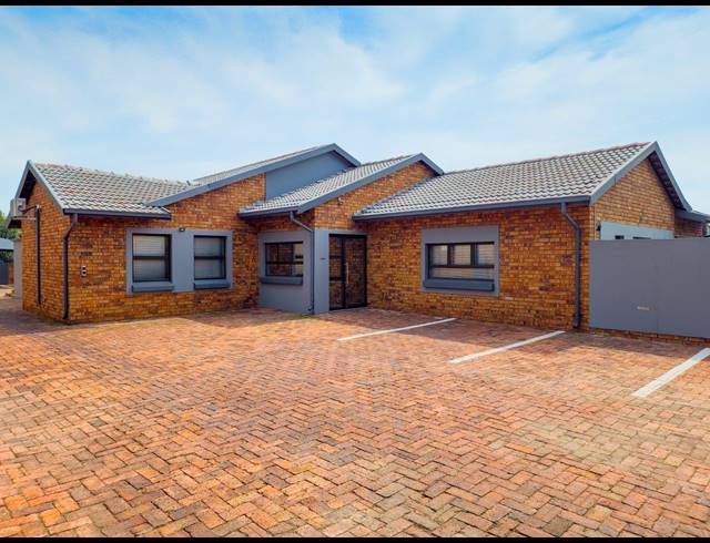 M² OFFICE FOR SALE IN MEYERSDAL